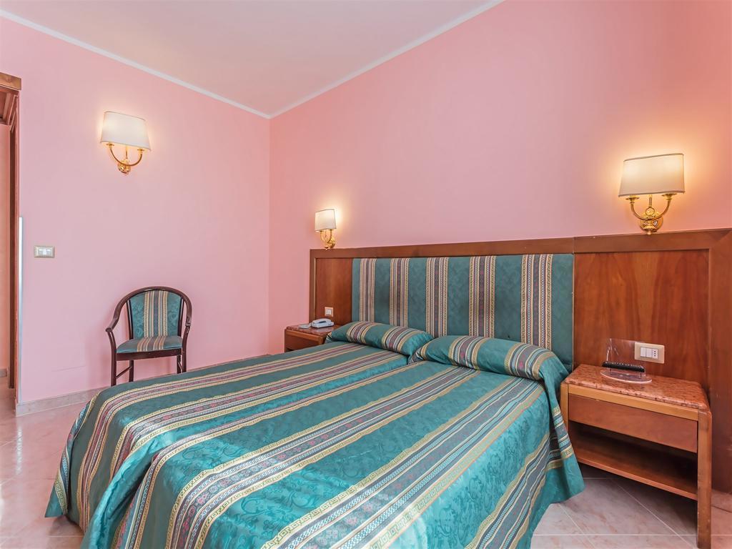 Raeli Hotel Siracusa Řím Exteriér fotografie