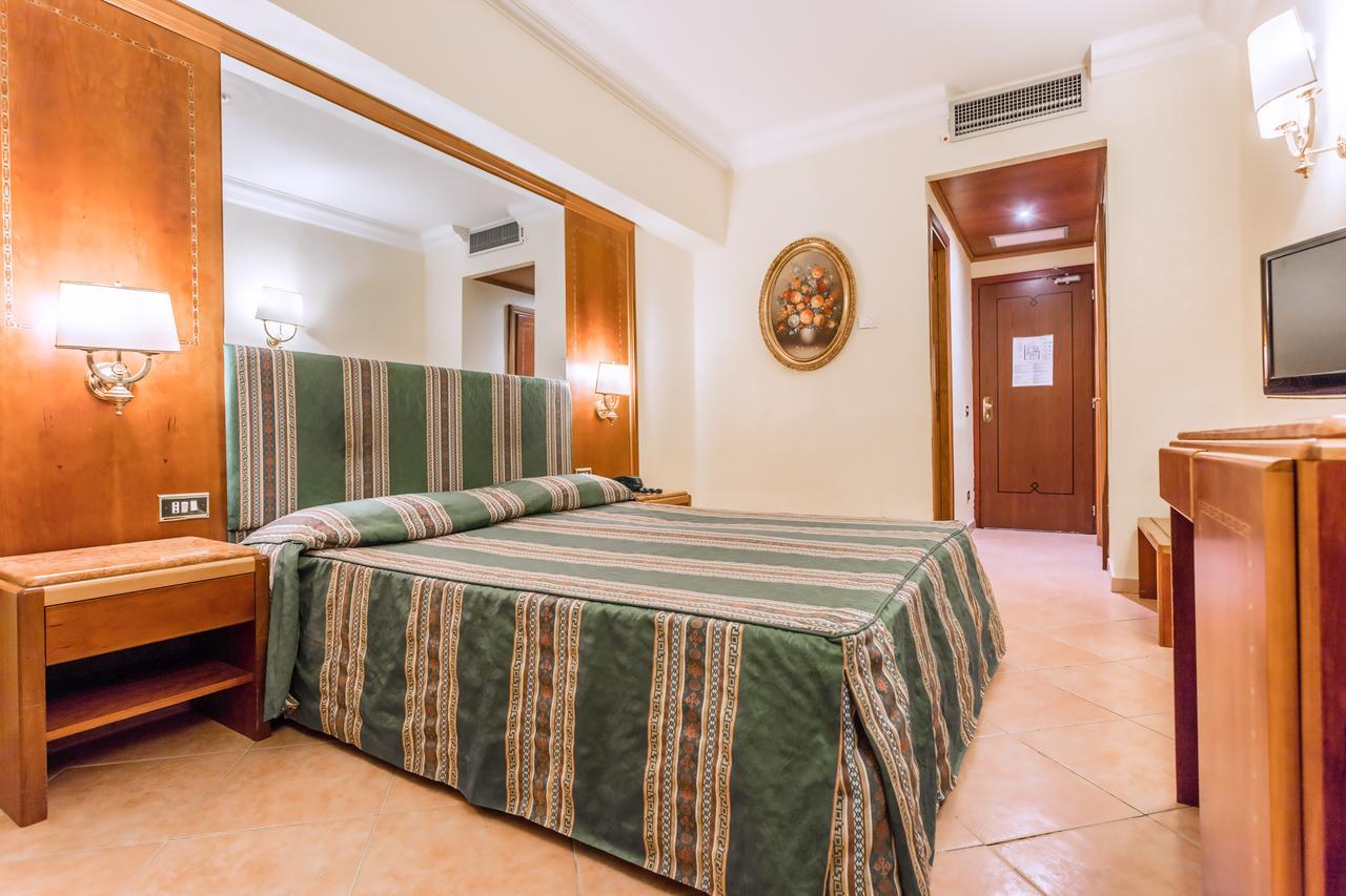 Raeli Hotel Siracusa Řím Exteriér fotografie